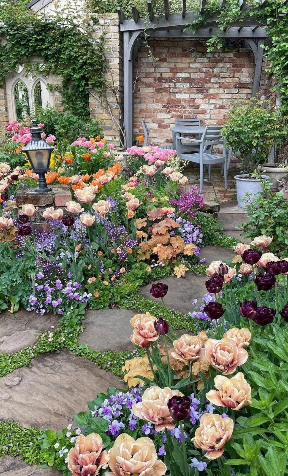 cottage garden