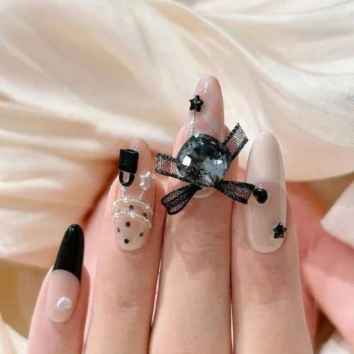 28+ summer nails 2024 black nail ideas